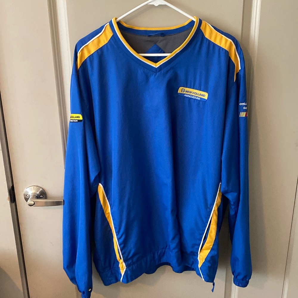 Holloway men’s pull over
